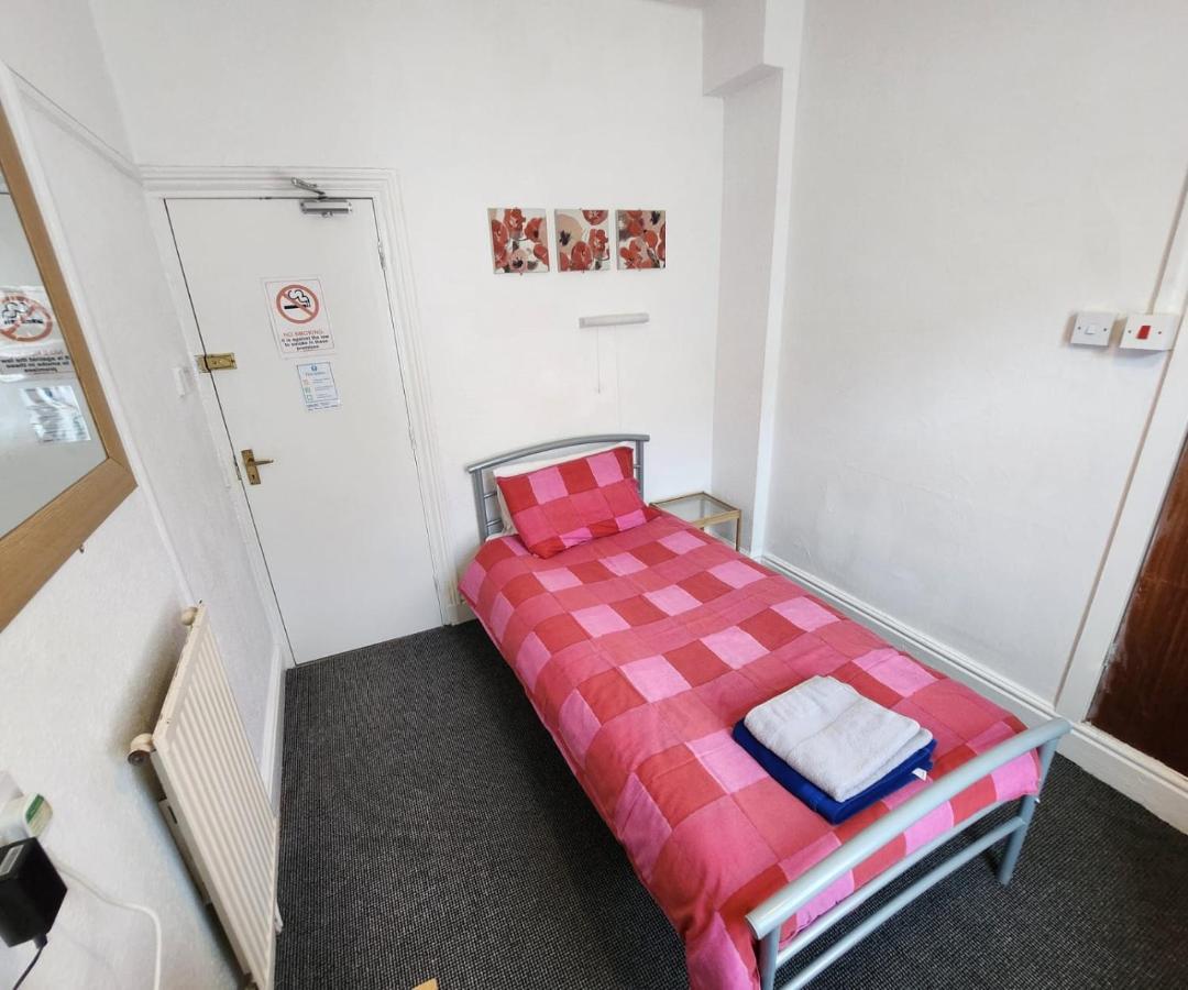 The Moorfield Hotel Blackpool Bagian luar foto
