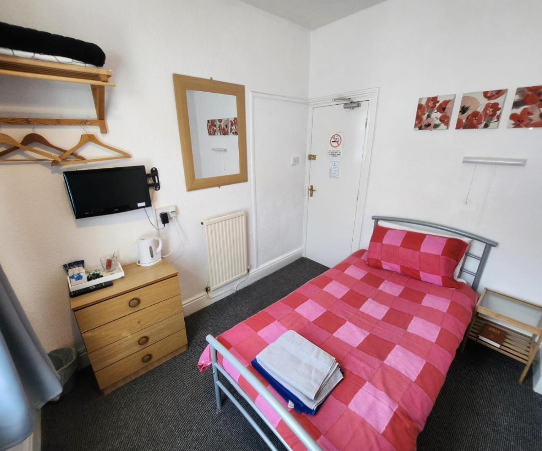 The Moorfield Hotel Blackpool Bagian luar foto