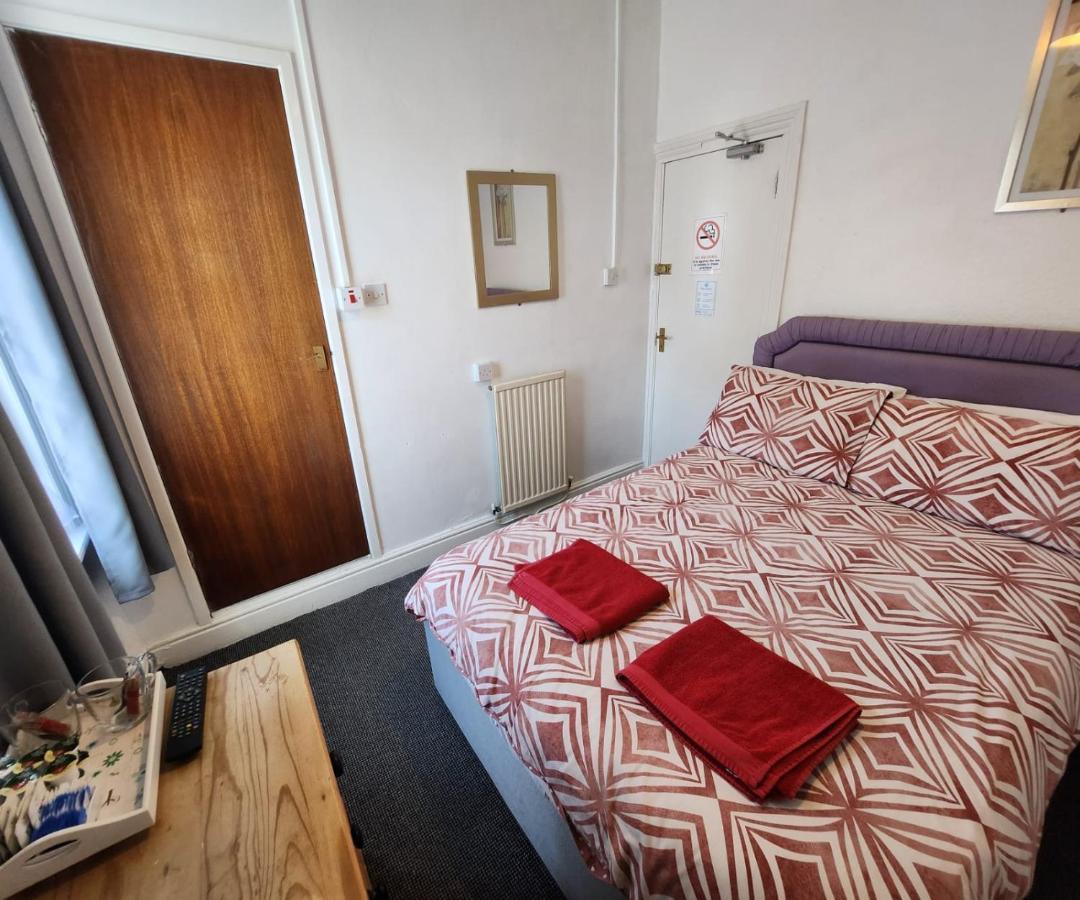 The Moorfield Hotel Blackpool Bagian luar foto