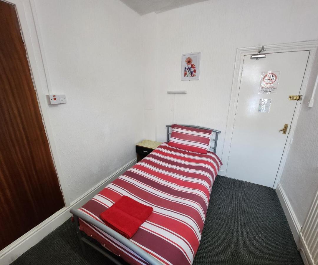 The Moorfield Hotel Blackpool Bagian luar foto