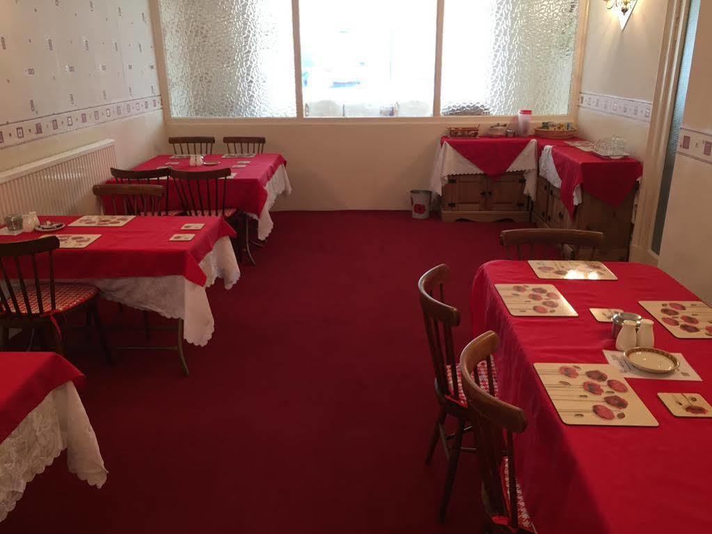 The Moorfield Hotel Blackpool Bagian luar foto